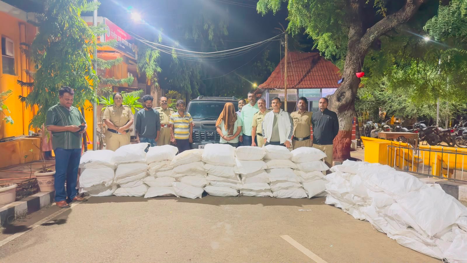 धाराशिव शहर पोलिसांची मोठी कारवाई; 25.36 लाखांचा प्रतिबंधित गोवा गुटखा व स्कॉर्पिओसह पाच आरोपी जेरबंद